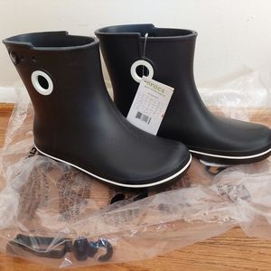 Crocs Women's Jaunt Shorty Rain boot NWT